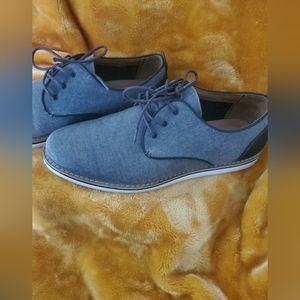 Men casual dress shoes size 9 gray and navy